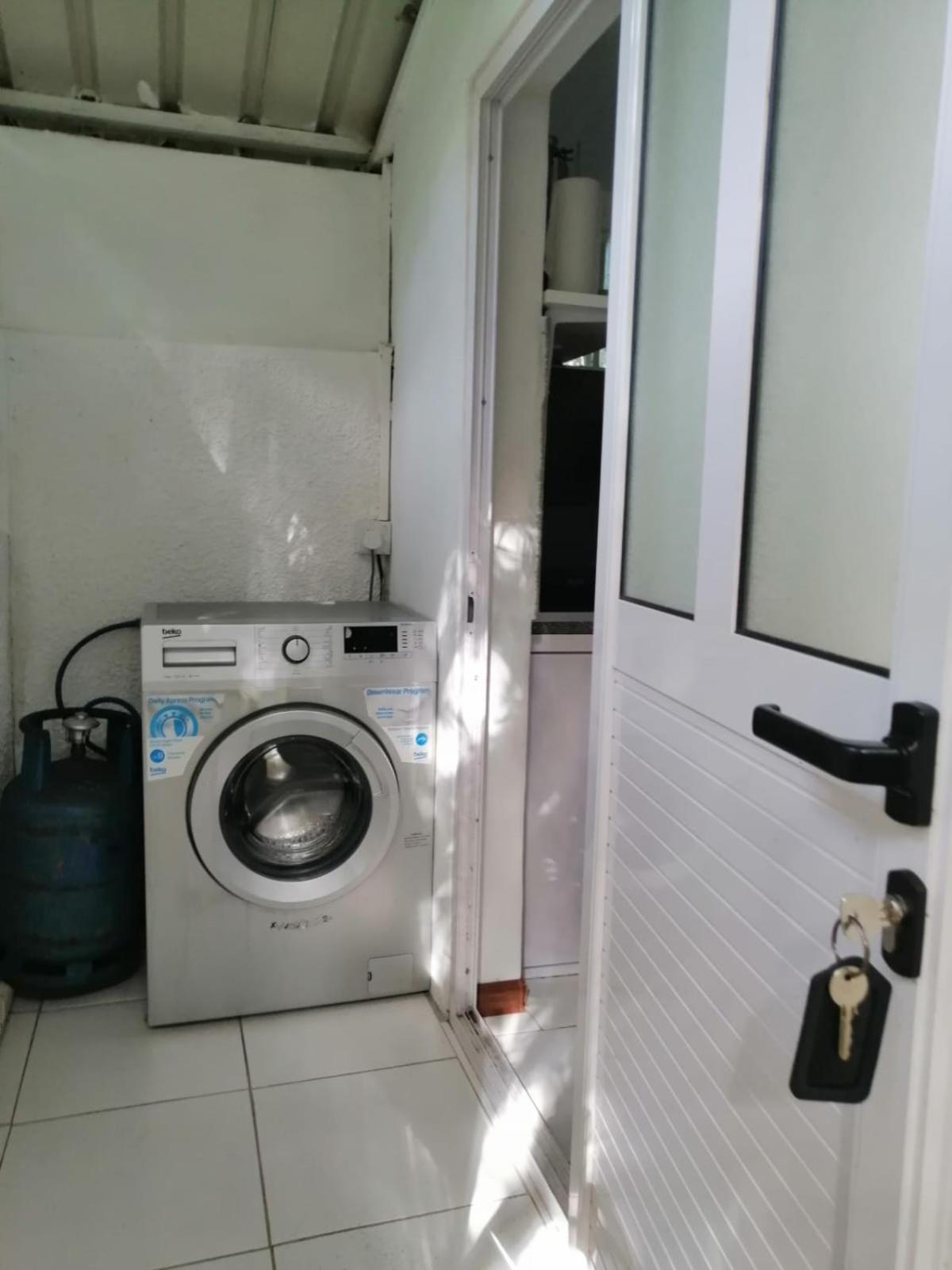 Koeuris Apartment ラ・ガウレット 部屋 写真